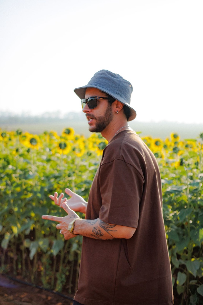 Vida à Flor da Pele — Veiling Holambra · Ovo Films (foto 8)